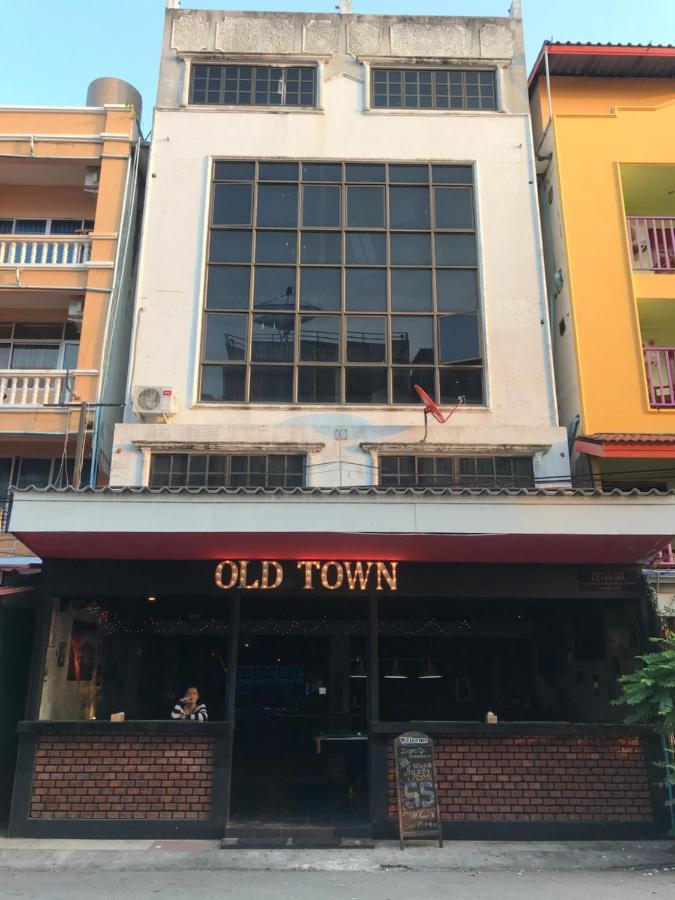 Old Town Hotell Jomtien Beach Exteriör bild